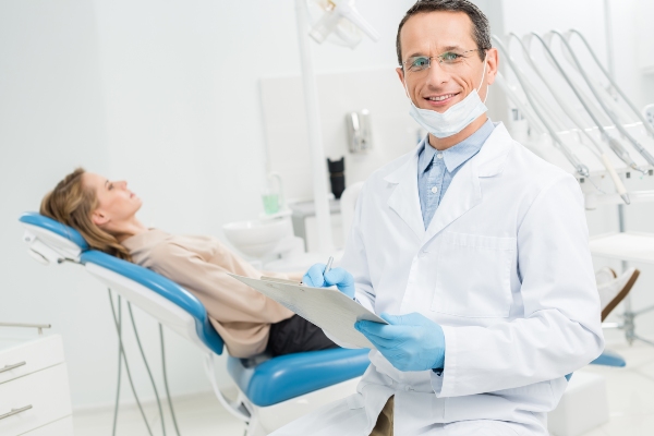 When To Visit Your General Dentist For Tooth Sensitivity